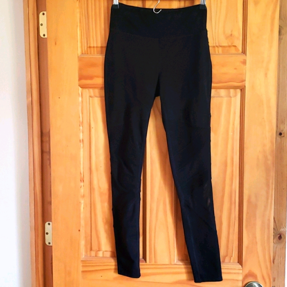 Jessica Simpson The Warm Up Pant